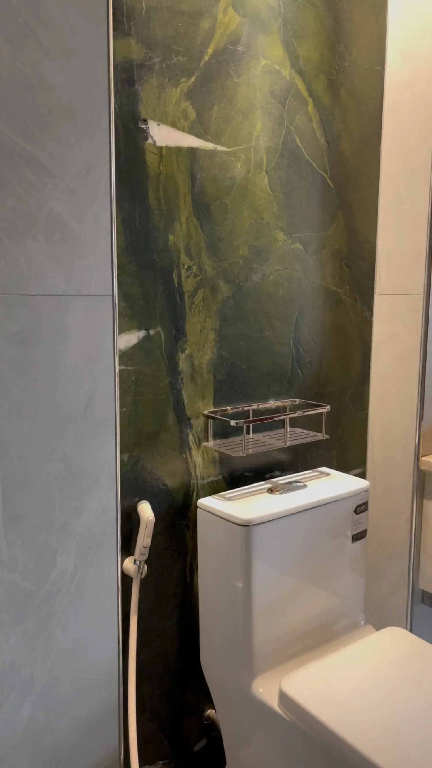 Green Quartzite Bath