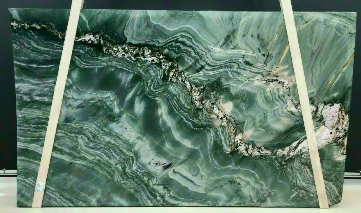 Emerald Quartzite